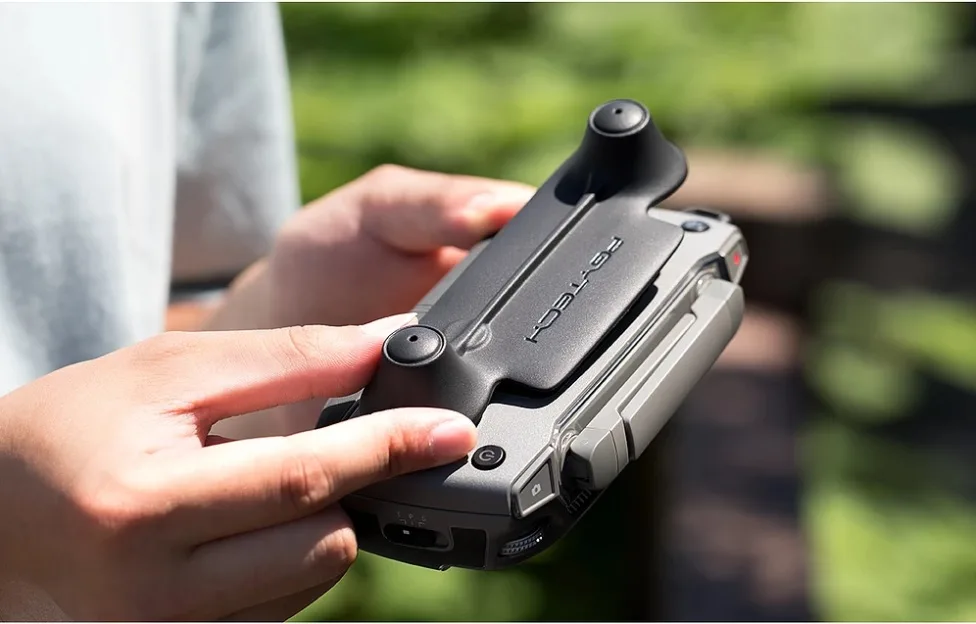 Securing the sticks of the PGYTECH DJI Mavic 2 control apparatus