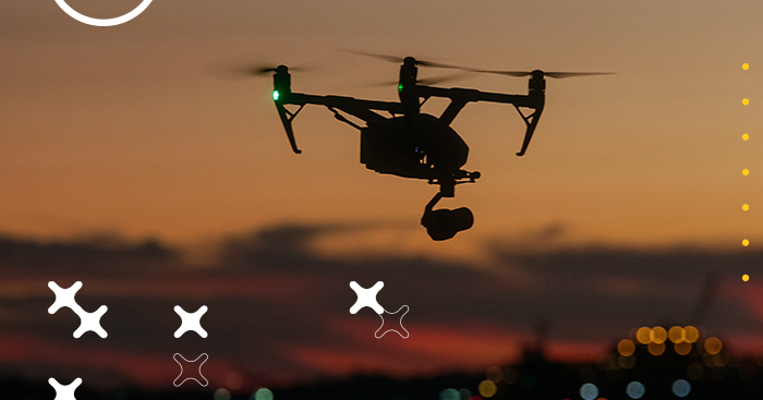 Jak wygląda dron nocą i co warto wiedzieć o lataniu w nocy?