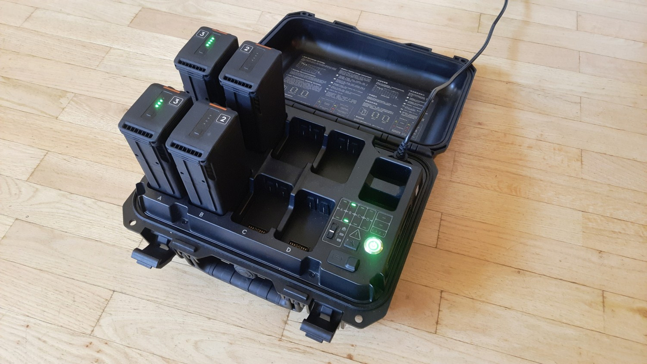 Stacja ładowania DJI Battery Station BS30