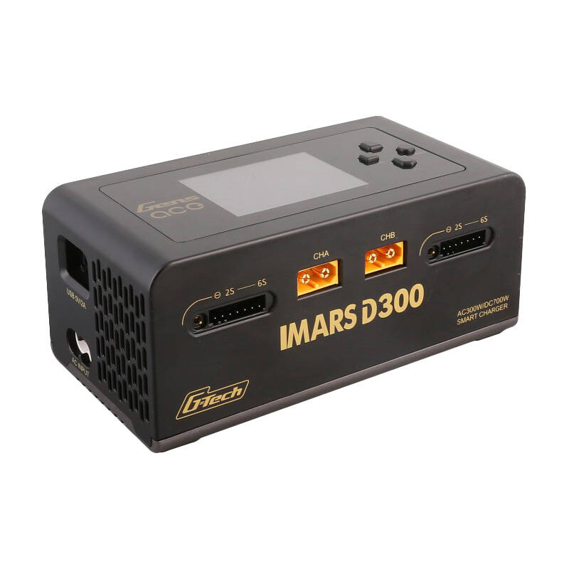 Ładowarka Gens Ace IMARS D300 podczas obsługi