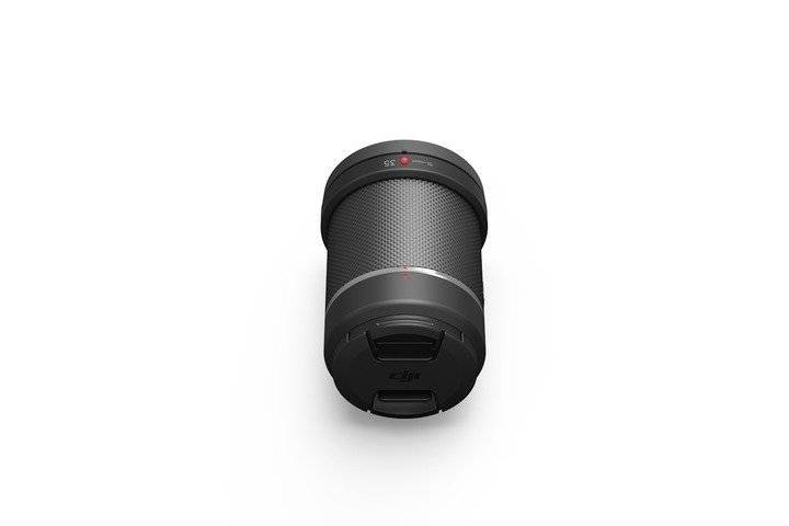 Detal obiektywu DJI DL 35mm F2.8 LS ASPH