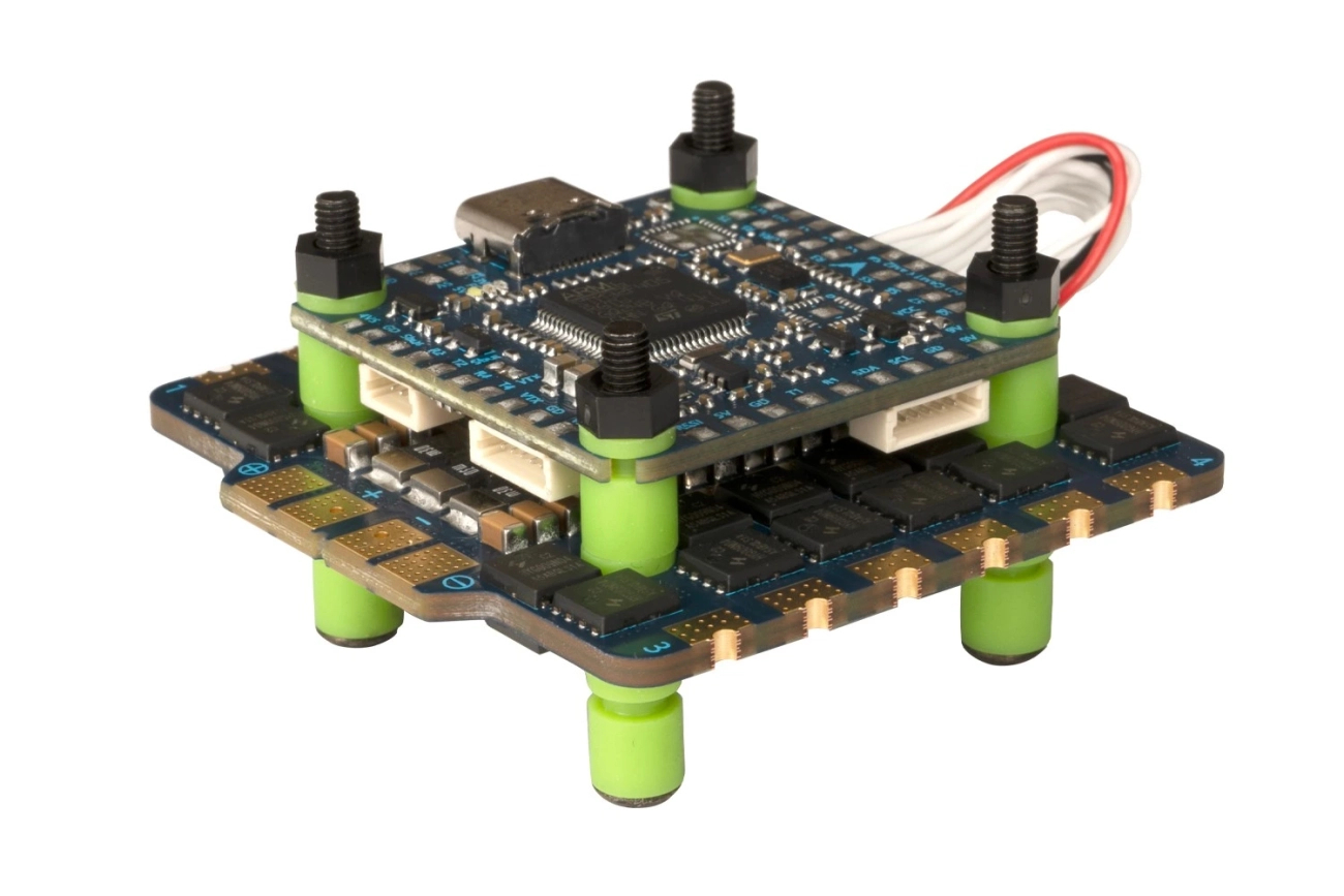 Stack Pilotix F405 V3 ICM42688 AM32 80A CZ